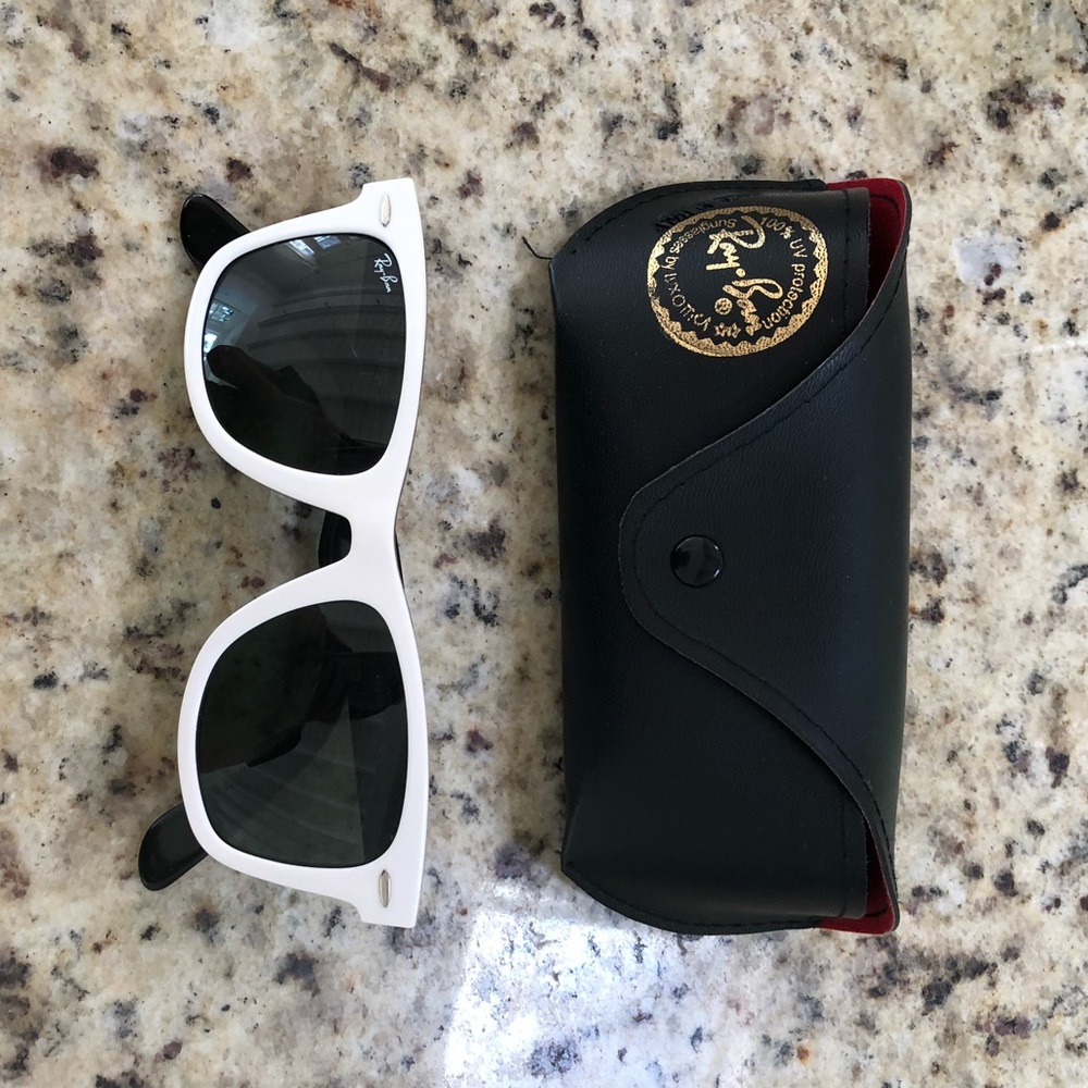 Ray-Ban Wayfarer Sunglasses